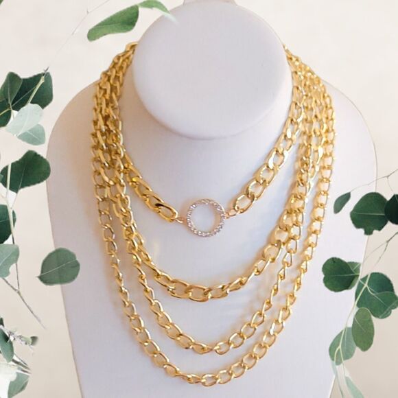 Thick gold tone multi-chain choker necklace faux diamond circle pendant - Picture 1 of 6